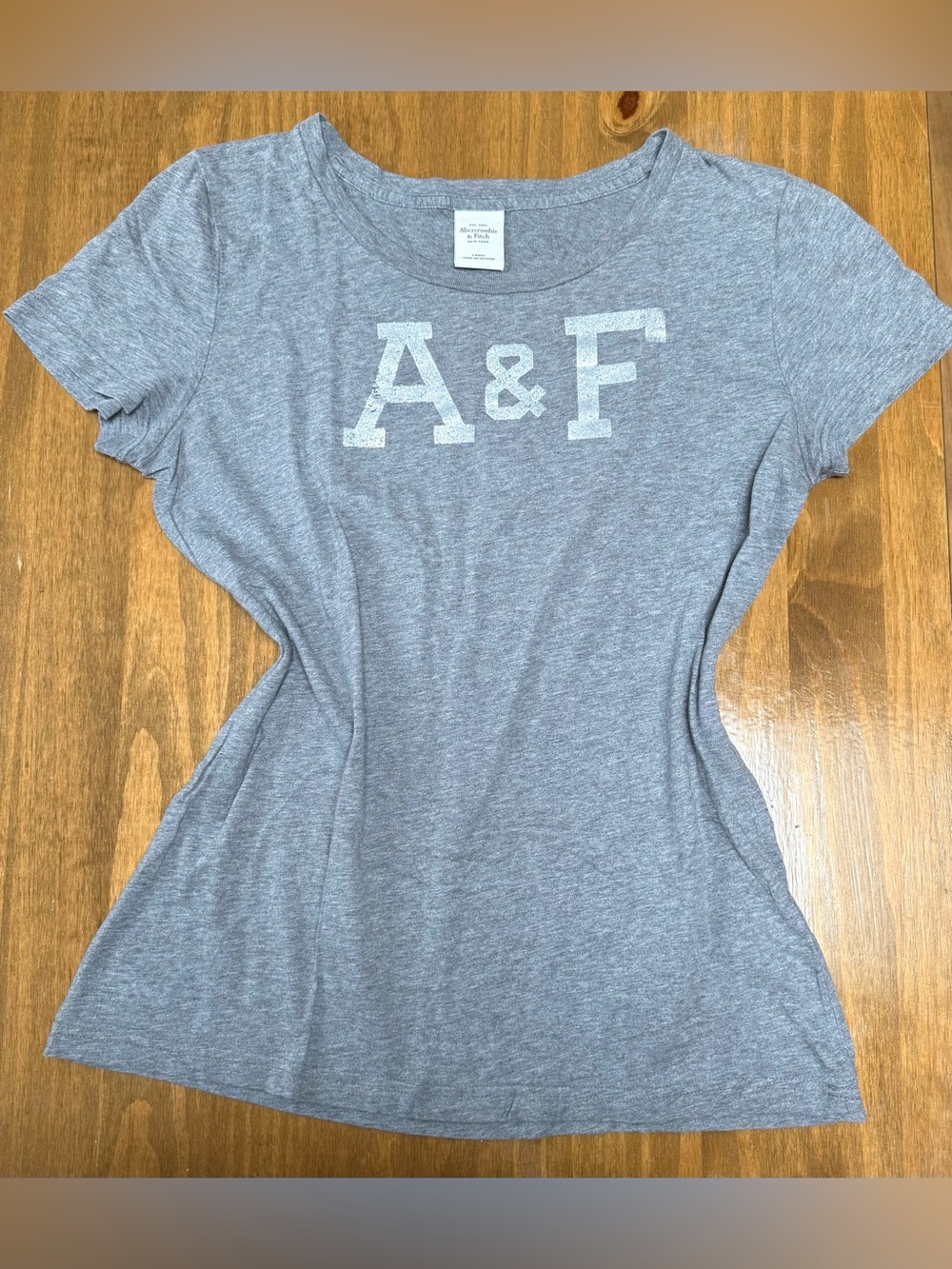 Abercrombie & Fitch Women's Grey Logo Tee Size Large